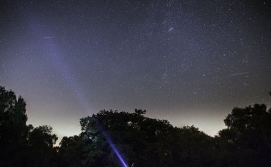 Най-добрите снимки от метеорния поток Персеиди 2015