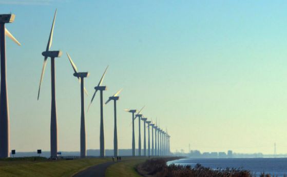 Холандия планира железниците в страната да се захранват 100% от вятъра до 2018-та
