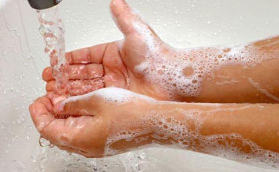 Учени: Антибактериалният сапун е неефективен