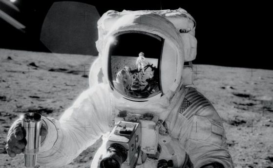 НАСА пусна хиляди снимки от проекта "Аполо"