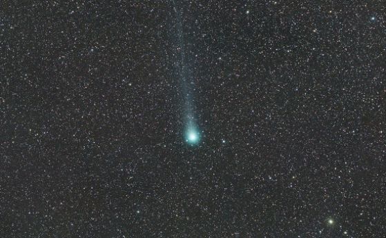 Неочаквано на кометата Лавджой откриха алкохол и захар