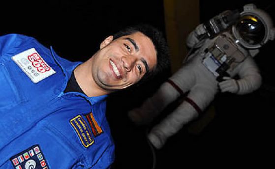 Лекция в СУ на Диего Урбина, участник в мисия „Марс 500“