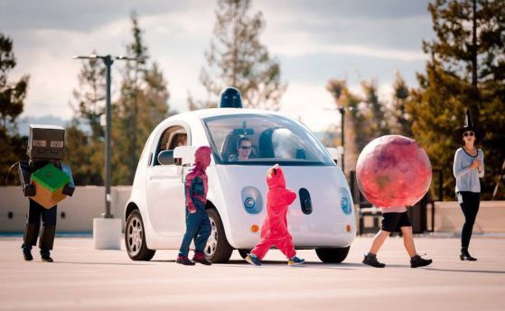 Умните коли на Google се учат да пазят деца