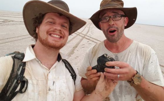 Древен метеорит, по-стар от Земята, е намерен в австралийската пустиня (видео)