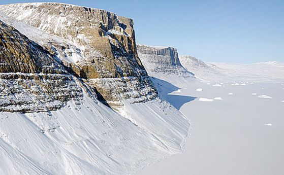 Най-големият каньон в света може би е скрит под ледовете на Антарктида (видео)