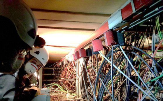 9000 ненужни кабели трябва да намерят и отстранят инженерите на ЦЕРН