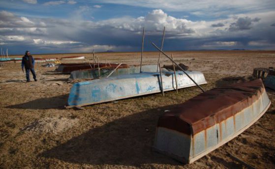Огромно езеро се изпари в Боливия