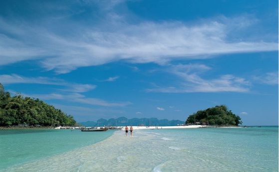 Забранено е посещението на 4 тайландски острова (видео)