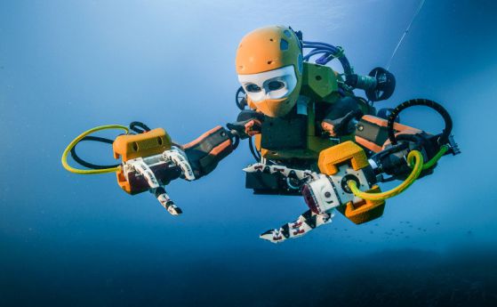 Първият робот русалка вади съкровища от Средиземно море (видео)