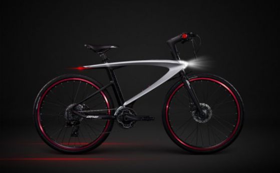 Ново "умно" колело има 4GB оперативна памет, вградена навигация и светлини (видео)