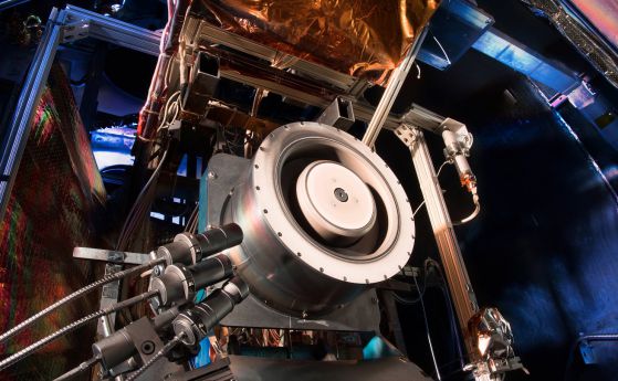 НАСА отдели 67 млн долара за йонен двигател за полет до Марс (видео)