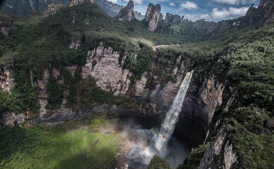 В изгубения пещерен свят на Амазонските дяволски планини