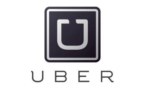 Uber в челен сблъсък с Apple на китайския пазар