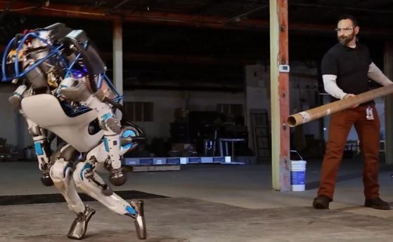 Google продава Boston Dynamics заради разногласия какви роботи да се произвеждат (видео)