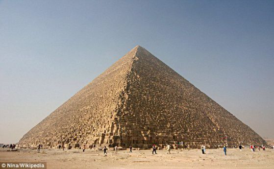 Има опасност от пропадане на пирамидата в Гиза