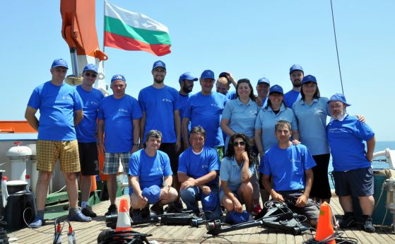 Пета международна биo-оптична експедиция в Черно море на Института по океанология