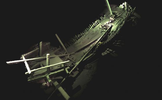 Десетки древни потънали кораби са открити дълбоко в Черно море