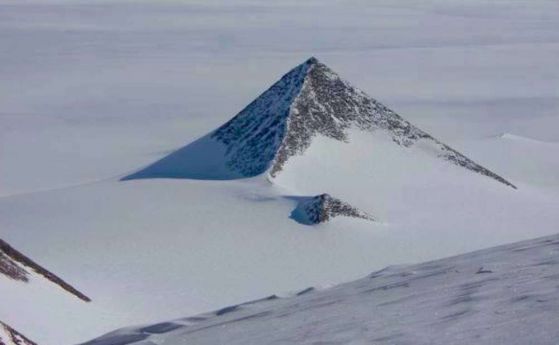 Истината за тайнствената "пирамида" в Антарктика (видео)
