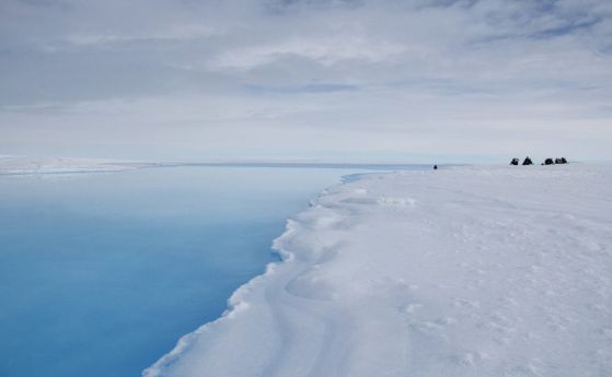Установиха причината на загадъчен кратер в Антарктика (видео)