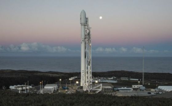 Гледайте на живо старта и кацането на ракетата на SpaceX (стрийм, видео)