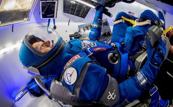 Новите скафандри за астронавтите ще бъдат стилни и технологични (видео)