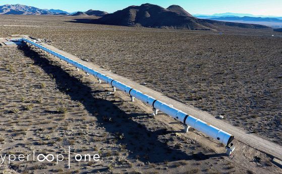 Първи снимки от строежа на пълномащабния прототип на Hyperloop (галерия, видео) 