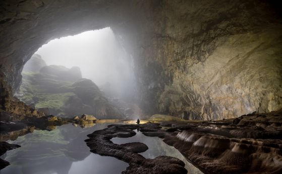 Виетнам спасява най-голямата пещера в света от наплива на туристи (видео)