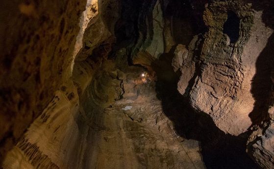 Откриха най-дълбоката пещера в България