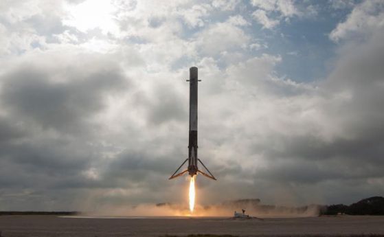 SpaceX ще опита да направи революция в космическите пътешествия (стрийм)