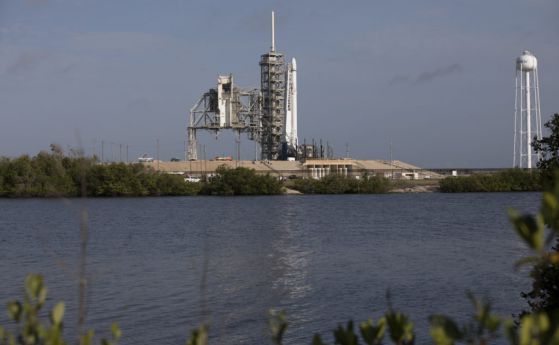 SpaceX ще изпрати вече употребяван кораб до МКС (стрийм)