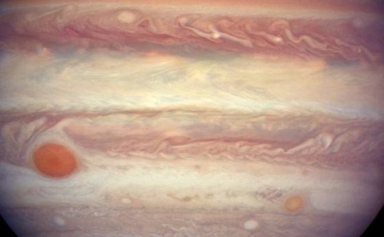 Юпитер e най-старата планета в Слънчевата система