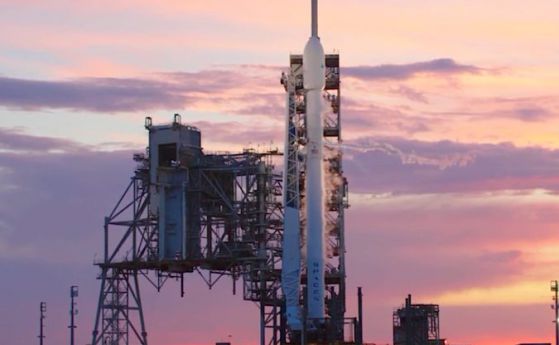 Стартът на ракетата Falcon 9 прекъснат за втори пореден ден