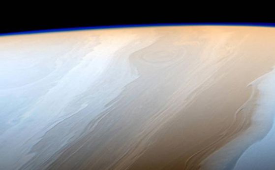 "Касини" изпрати снимка на облаците на Сатурн