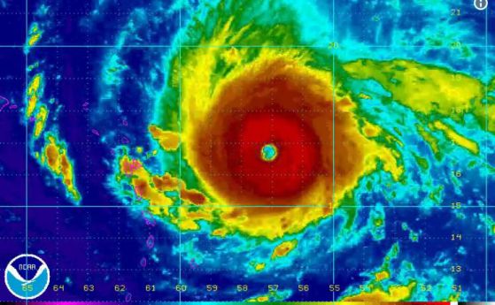 Ураганът Ирма е един от най-мощните атлантически урагани в историята