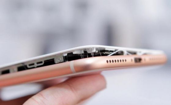 Новият iPhone 8 Plus гръмна по време на зареждане