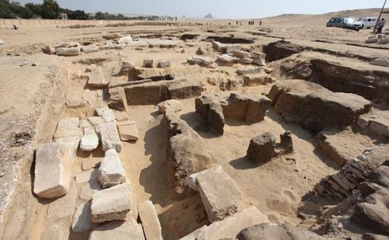 Изгубеният храм на Рамзес II е открит в Абузир, близо до Гиза