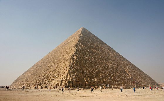 Как са подравнили Хеопсовата пирамида и защо са допуснали грешка древните строители