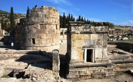 Загадката на смъртоносната древна "Порта към ада" е решена