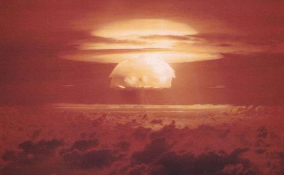 Ужасяващите кадри от най-мощния ядрен тест на САЩ (видео)