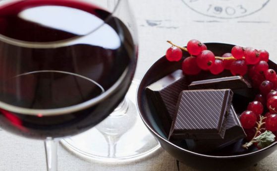 Шоколадът и виното имат противовирусни свойства (видео)