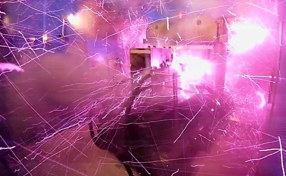 Рекорд за най-силно магнитното поле разруши лабораторията (видео)