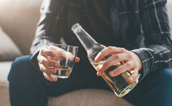 Защо ни влече алкохолът, обясниха учени