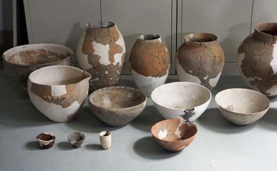 Керамичните съдове, в които са изследвани остатъците от храни. Кредит: Baoji Museum, Shaanxi province, China.