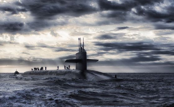 Потънала ядрена подводница изпуска радиация в Атлантическия океан (видео)