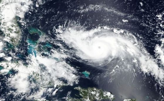 НАСА се подготвя за урагана Дориан (видео)