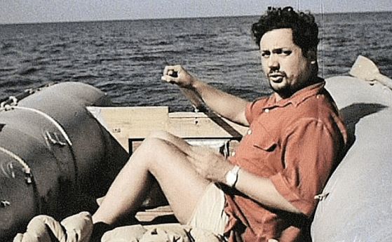 На 19 октомври 1952 г. Ален Бомбар отплава сам като доброволен корабокрушенец (видео)
