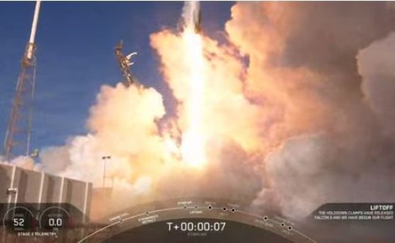 Перфектен старт и кацане за SpaceX (видео)
