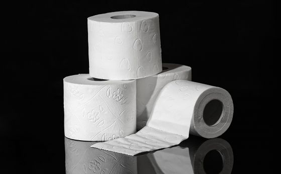Защо хората се презапасяват с тоалетна хартия?