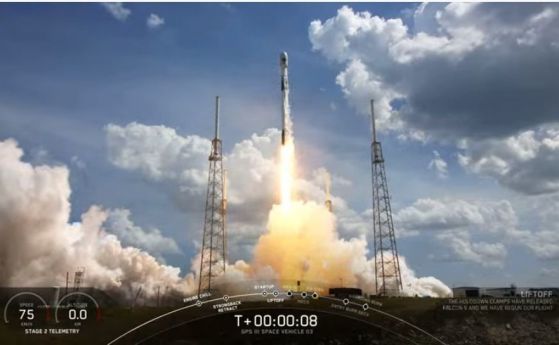 След 3 отлагания - успешен старт на SpaceX
