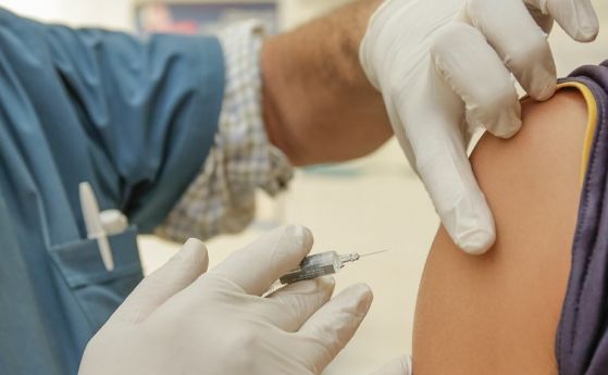 Covid ваксината на Pfizer предотвратява 90% от инфекциите според проучване